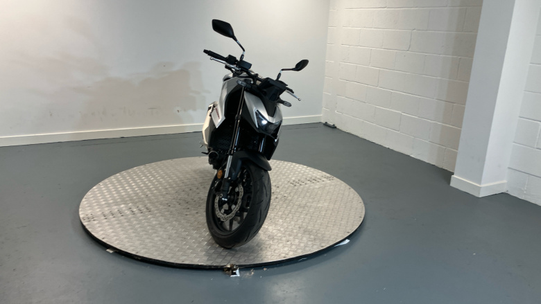 Honda CB750 Hornet (25MY)